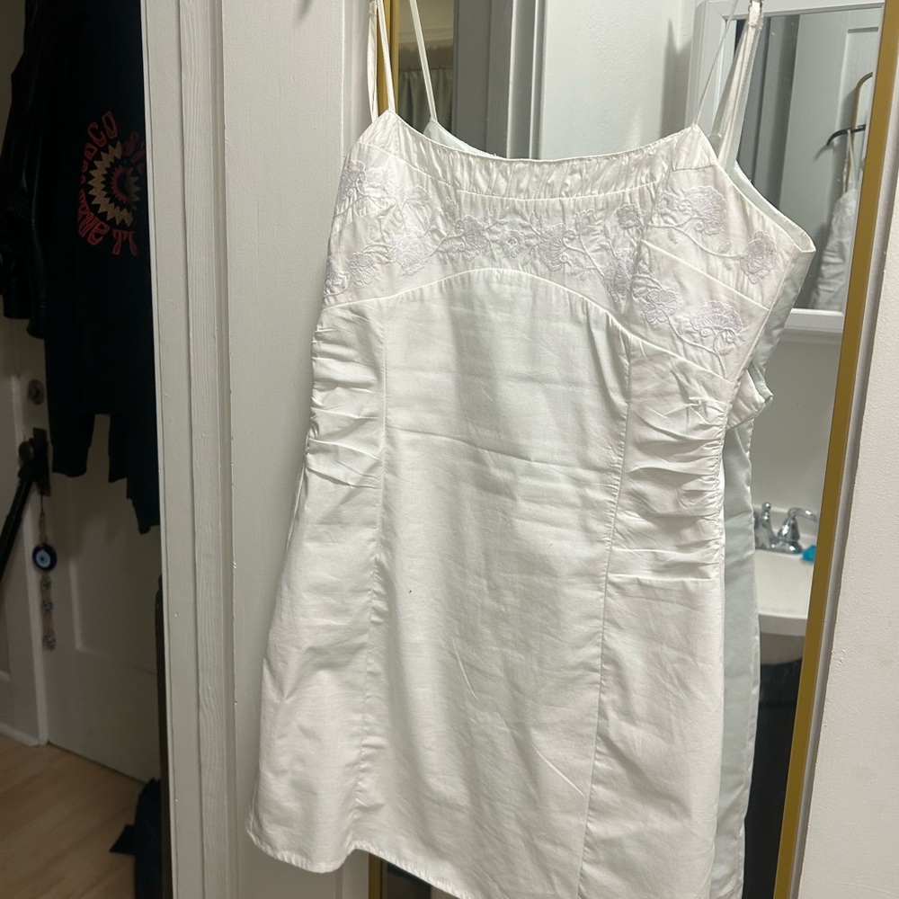 Zara White Dress - Picture 2 of 4